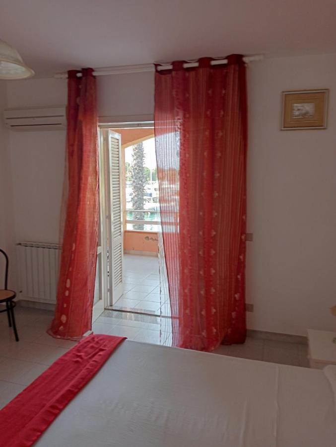 Trilocale "Alicudi" In Portorosa Villa Furnari Ngoại thất bức ảnh